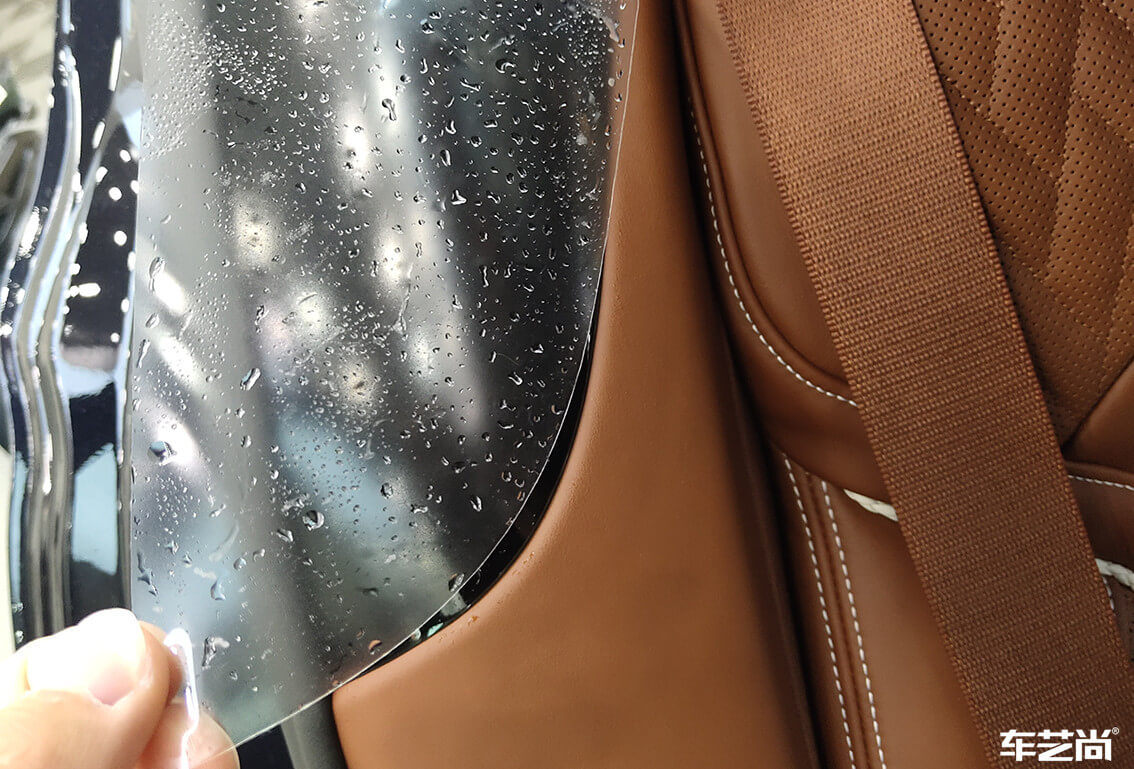 宝马7系装贴威固隐形车衣，施工流程展示（13）