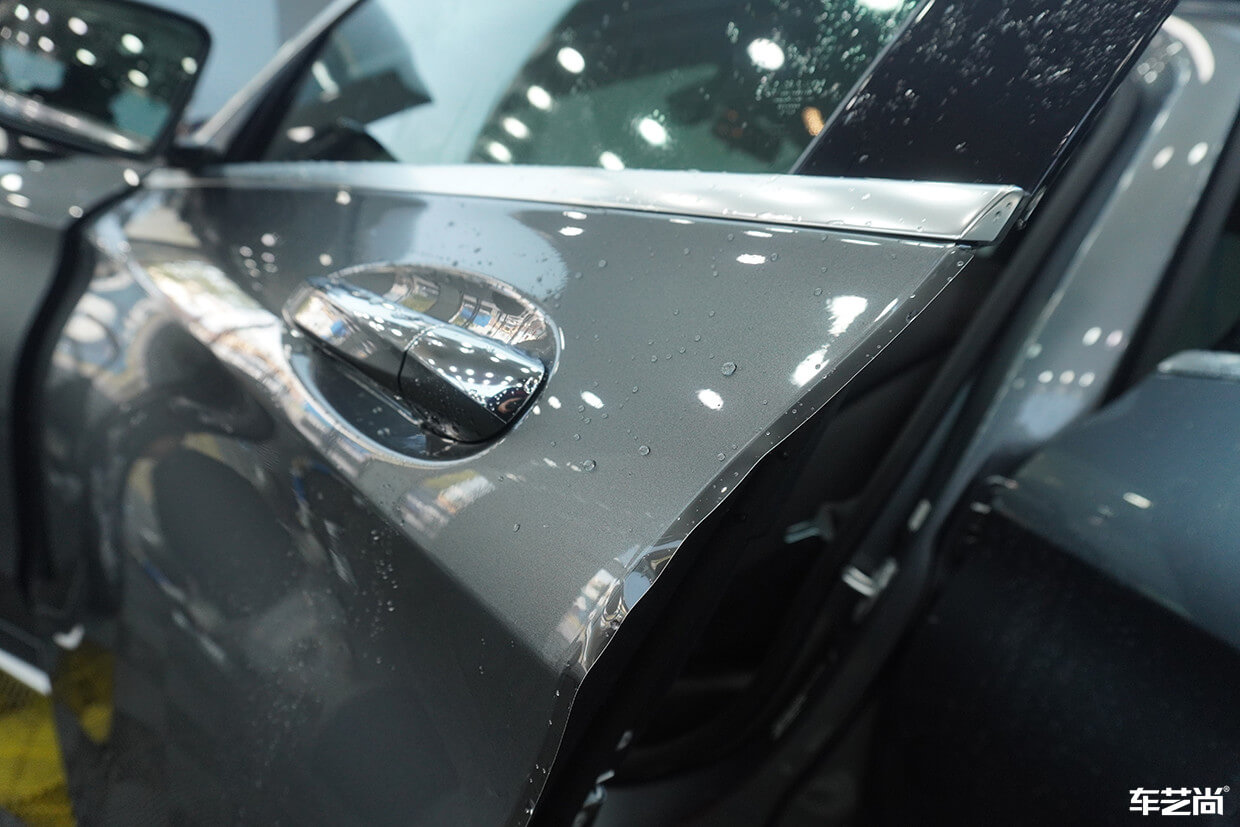 奔驰C260L施工威固隐形车衣，施工流程展示（8）