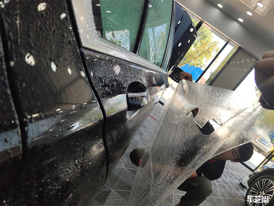 宝马7系选择专车专用隐形车衣，施工案例展示（9）