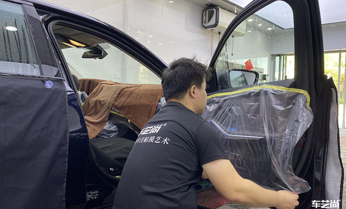 宝马3系装贴威固隔热膜（2）