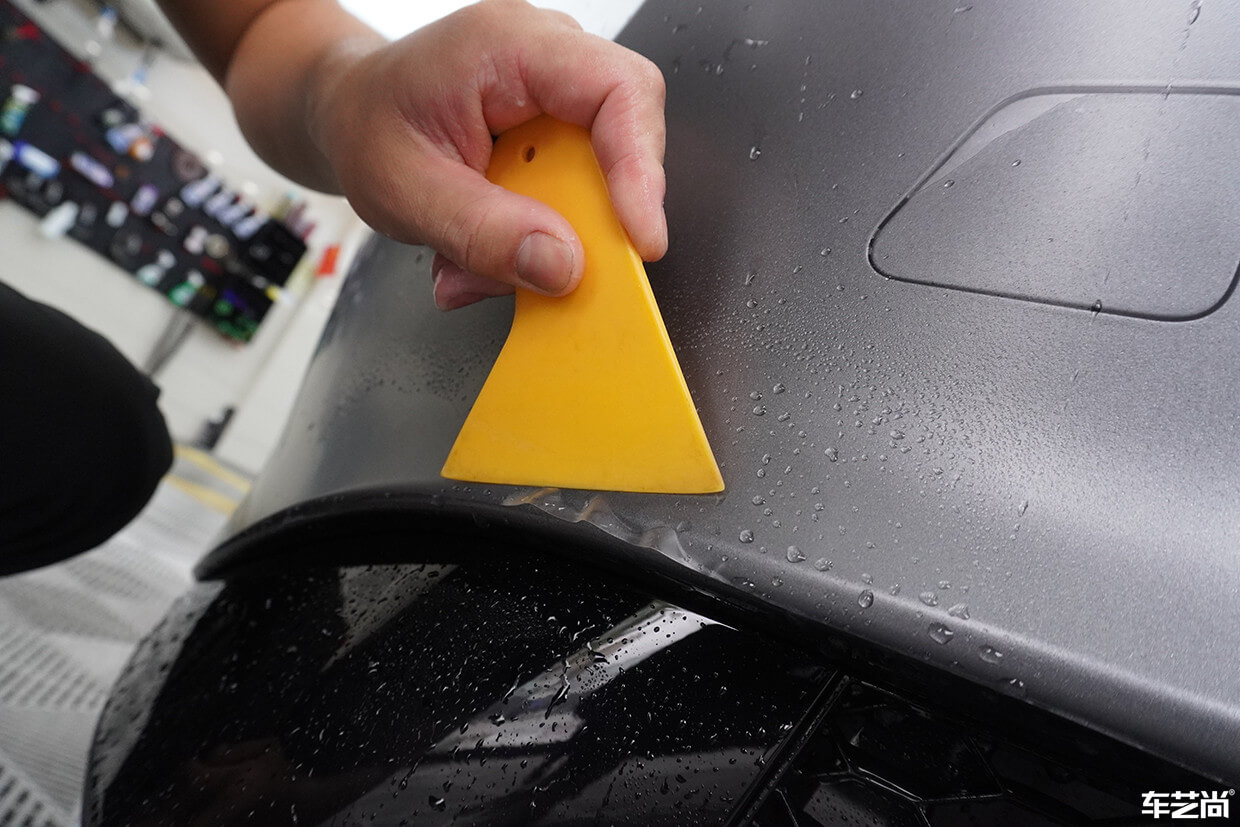 小鹏 P7极致防护，选择施工威固隐形车衣（5）