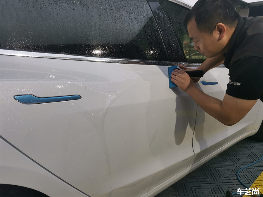 特斯拉Model 3施工罗利普斯隐形车衣案例分享（2）