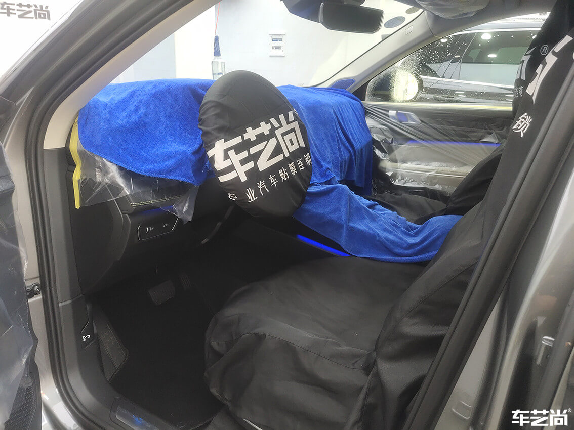 黑色领克05 车艺尚御水路店施工（7）