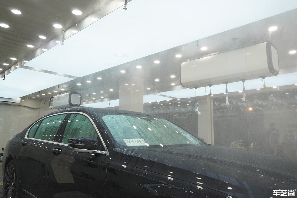 宝马7系装贴威固隐形车衣，案例流程展示（2）