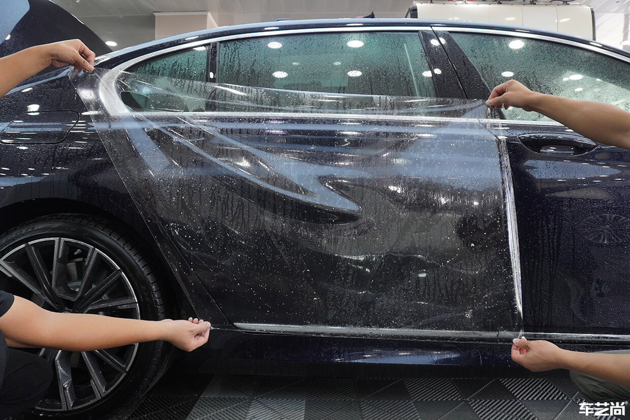 宝马7系装贴威固隐形车衣，案例流程展示（11）