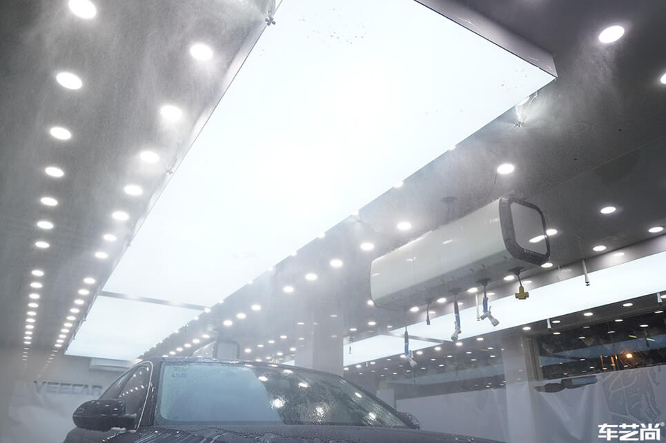 奥迪 A8装贴威固隐形车衣，施工流程展示（1）