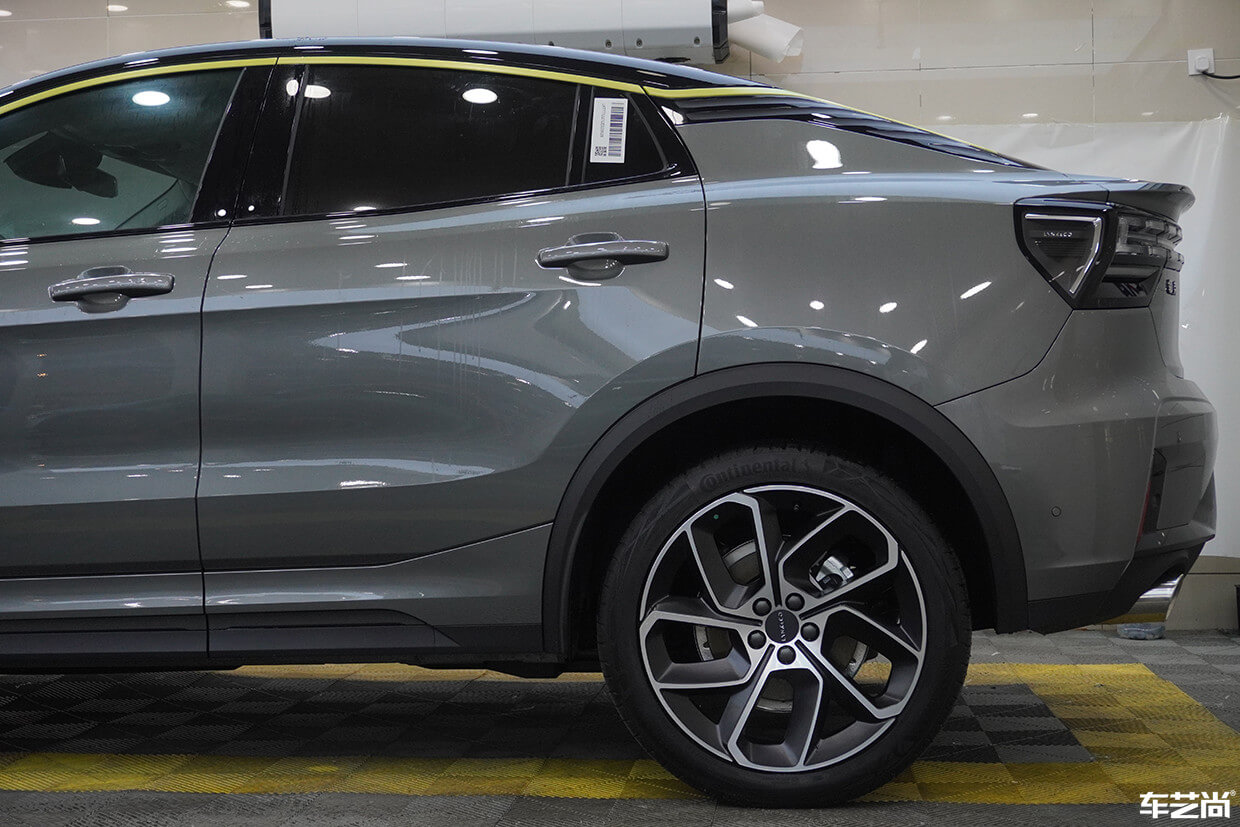 领克05施工威固隐形车衣，施工过程展示（12）