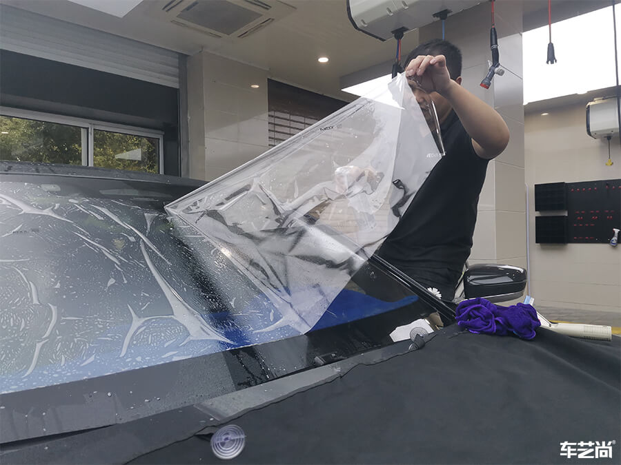 宝马7系装贴威固V70+K35，施工流程展示（6）