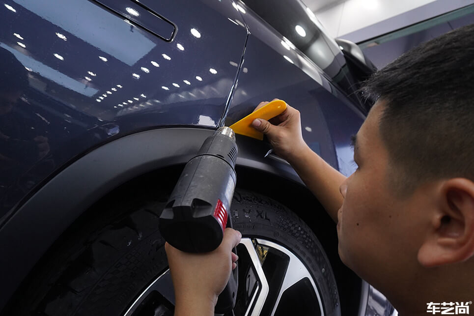 蔚来 ES8装贴威固隐形车衣（8）