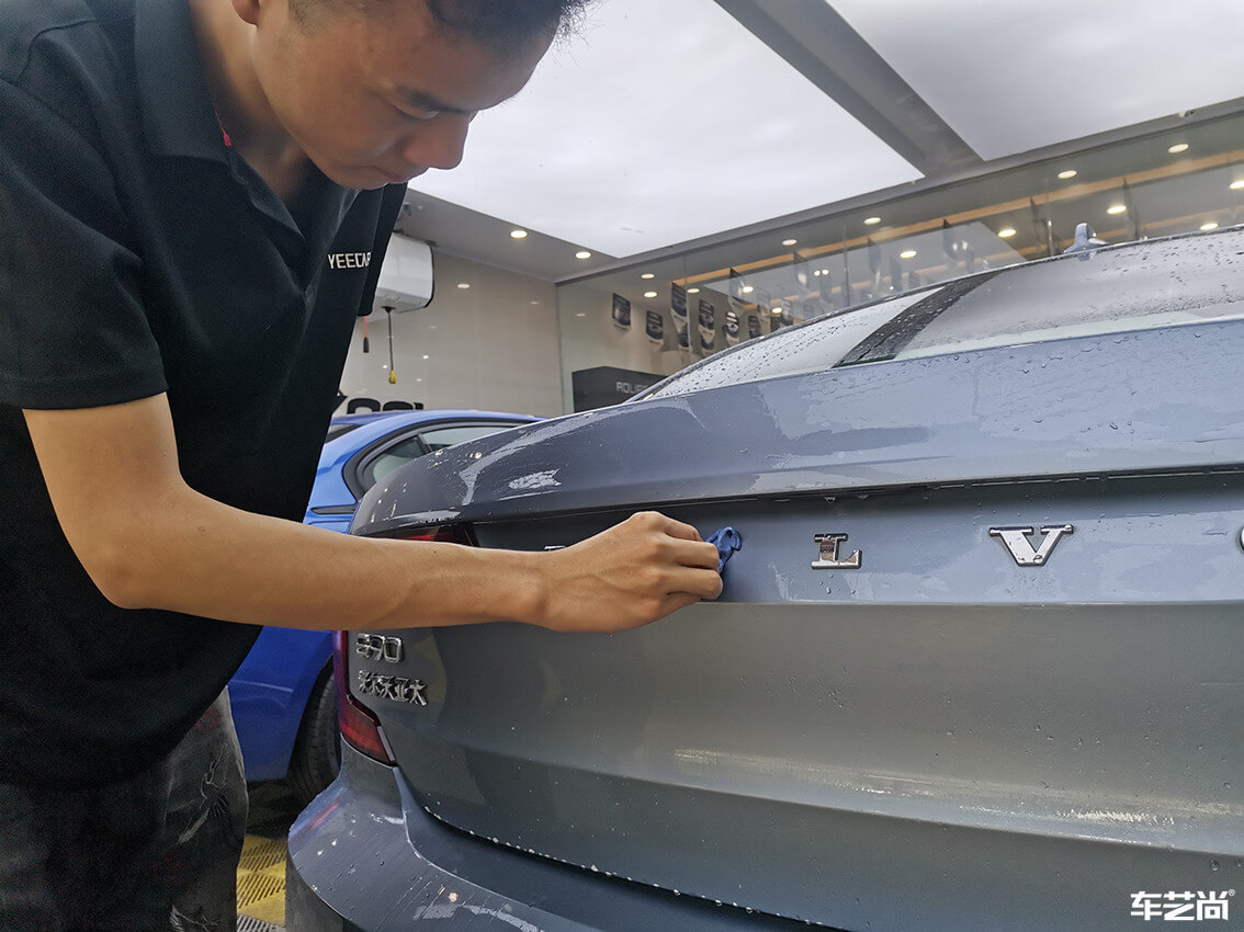 车艺尚莘庄店施工沃尔沃S90，水晶镀膜流程展示（8）