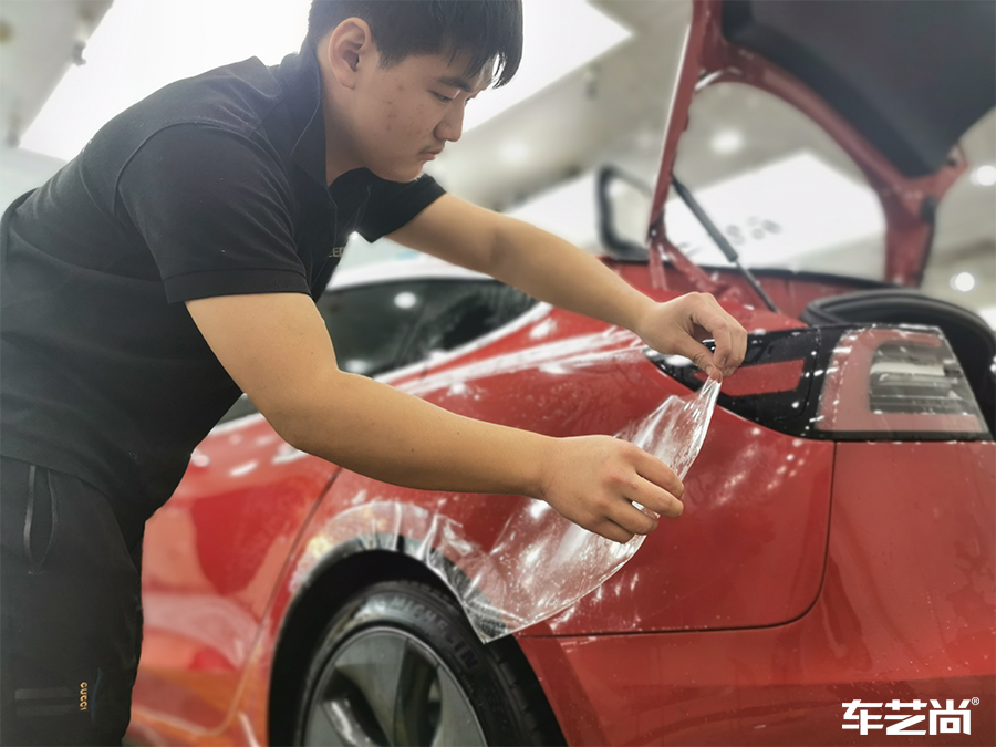 特斯拉Model 3施工威固隔热膜案例流程展示（5）