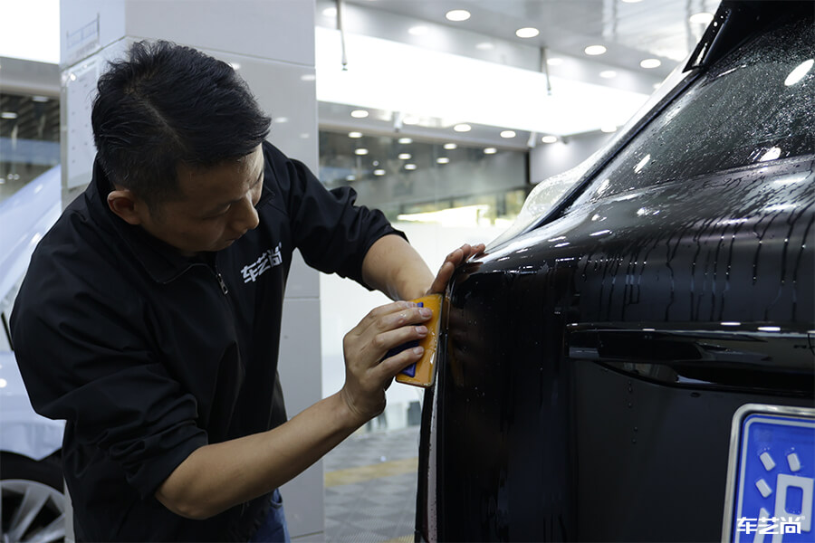 劳斯莱斯库里南装贴威固漆面保护膜，案例展示（6）