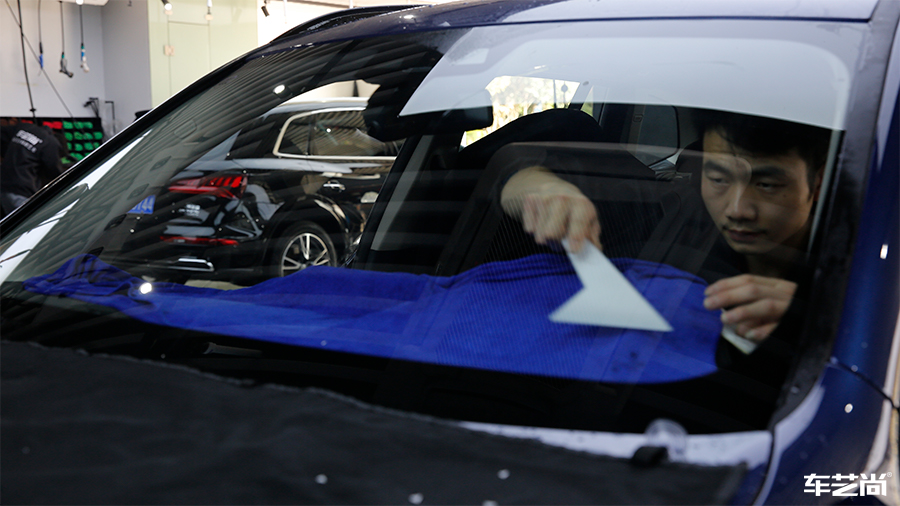 宝马X3施工威固隔热膜，保护您的驾乘安全！（9）