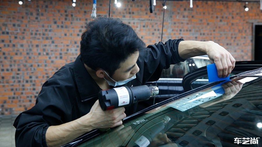 宝马X3施工威固隔热膜，保护您的驾乘安全！（3）