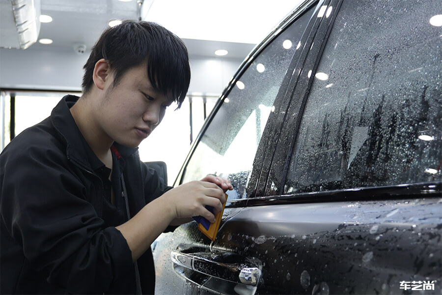 劳斯莱斯库里南装贴威固漆面保护膜，案例展示（9）