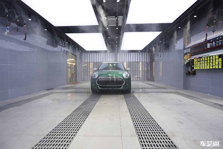 宝马mini施工隔热膜，体验“非一般”的保护（1）