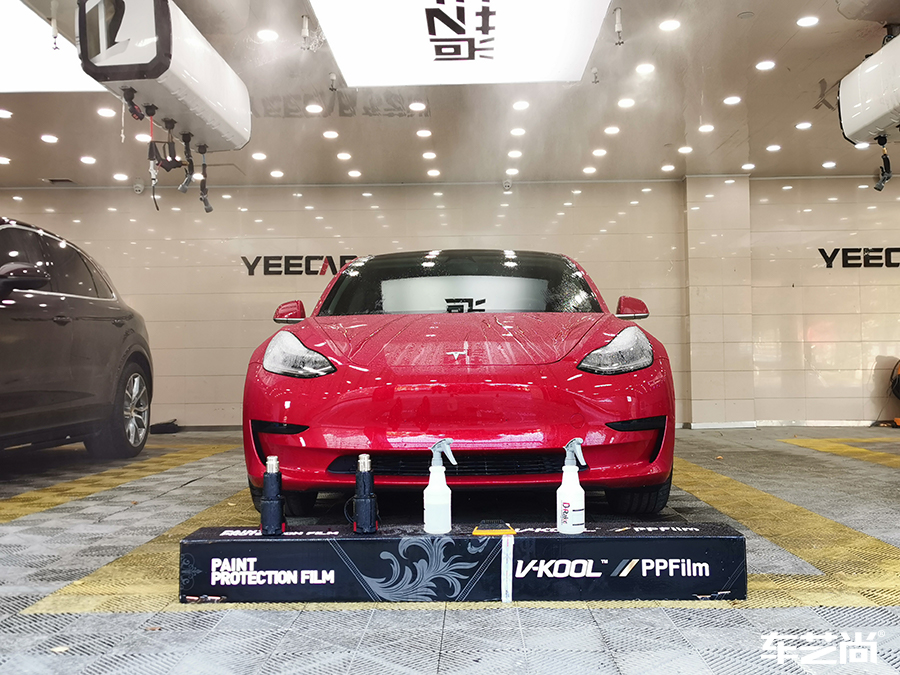 特斯拉Model 3施工威固隔热膜案例流程展示（2）