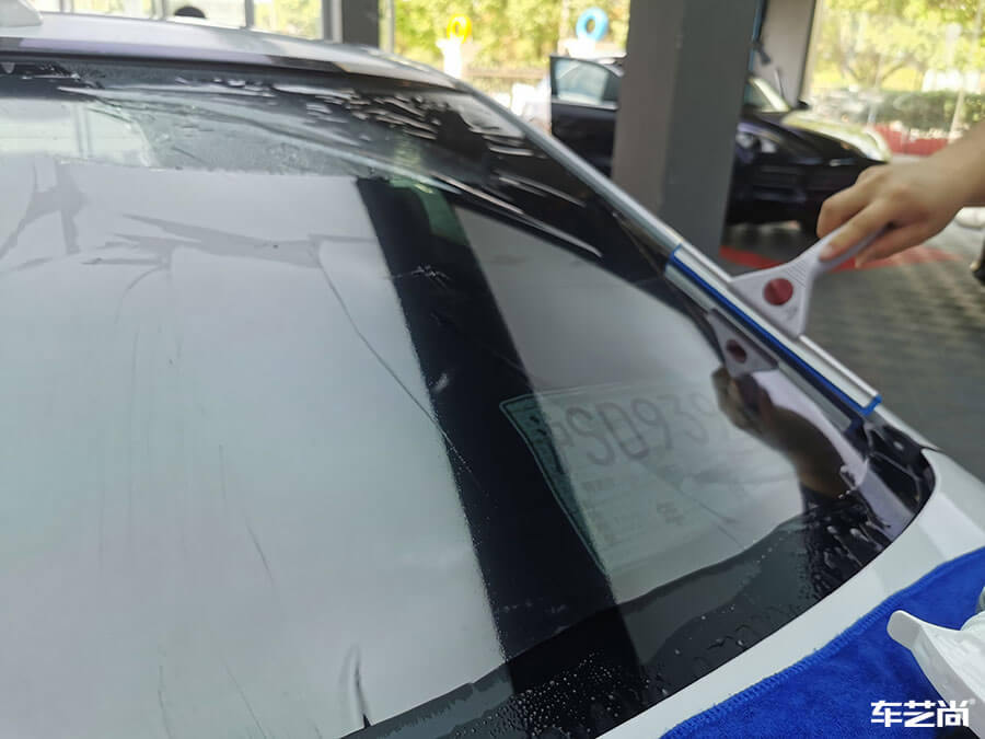 凯迪拉克装贴威固隔热膜，施工案例展示（1）