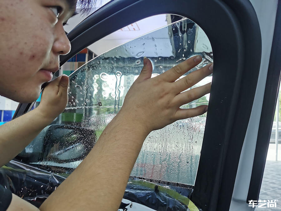 凯迪拉克装贴威固隔热膜，施工案例展示（7）