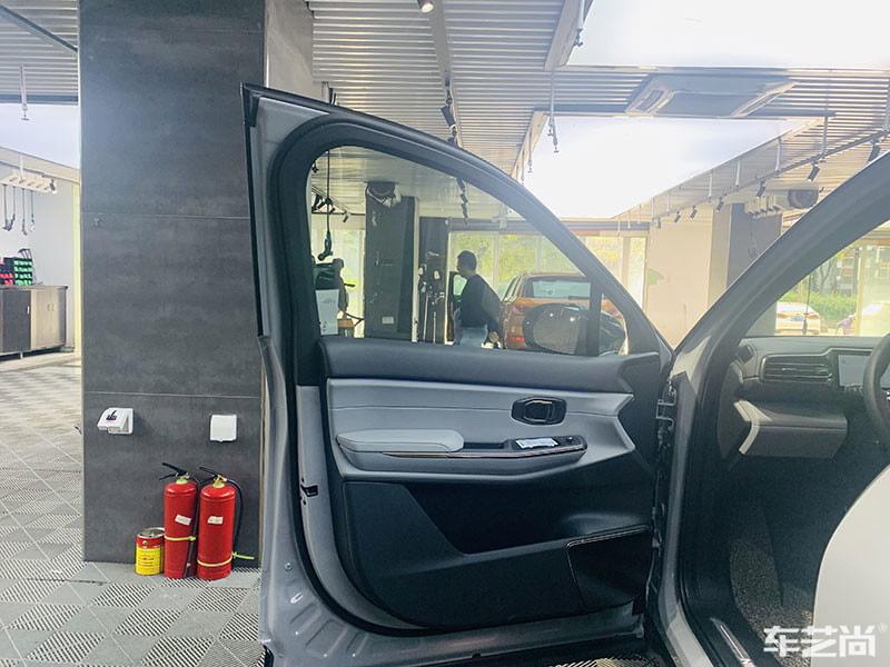 蔚来ES8施工威固隔热膜施工效果展示（图一）