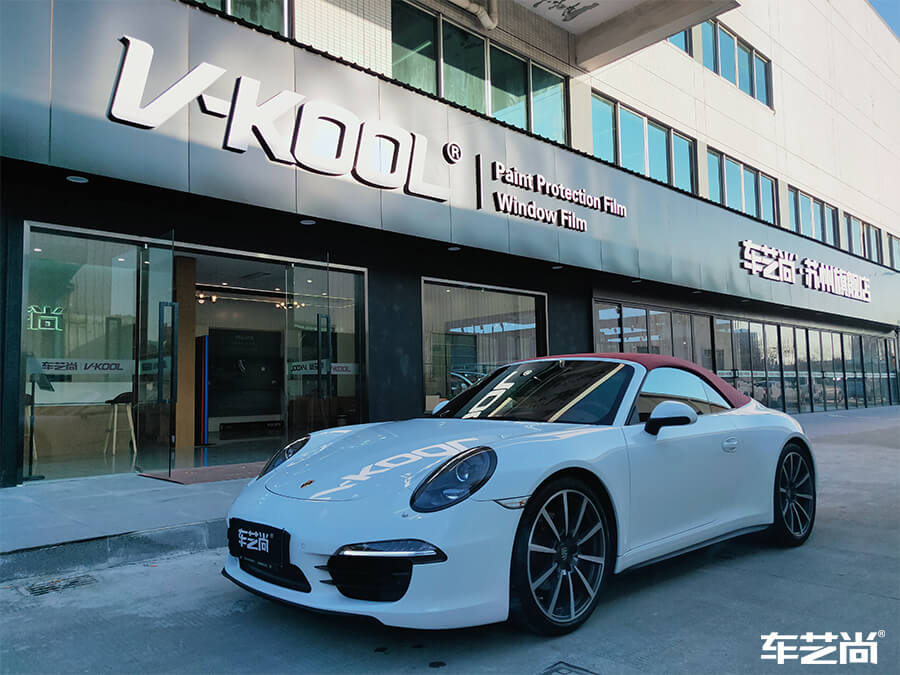 保时捷911告诉你上海专业的汽车贴膜哪家强？（14）