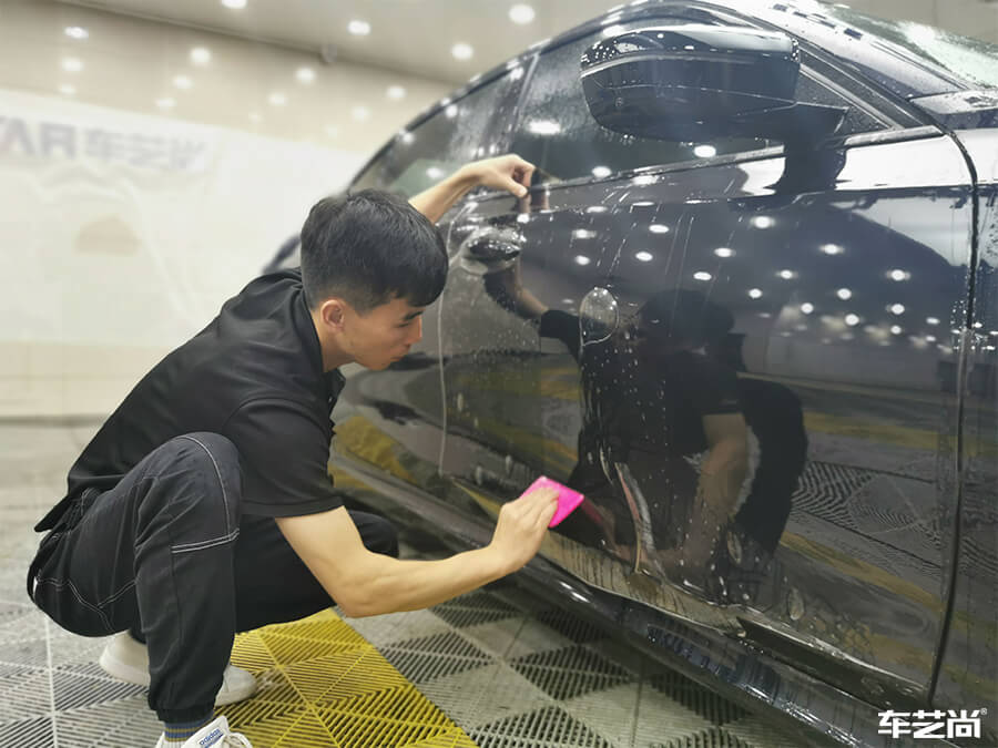 宝马3系装贴威固隐形车衣，流程展示（5）