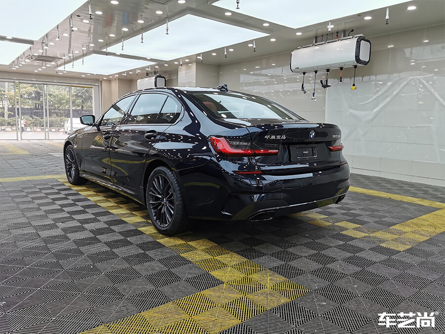 宝马325Li装贴威固隐形车衣，施工流程展示（11）