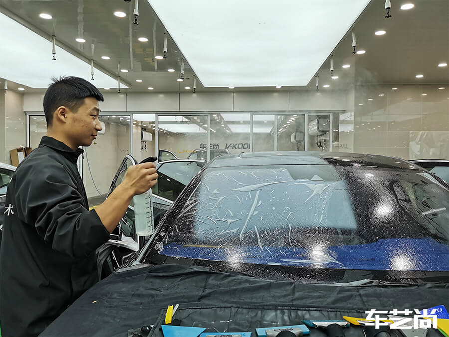 比亚迪汉装贴威固隔热膜，施工流程展示（2）