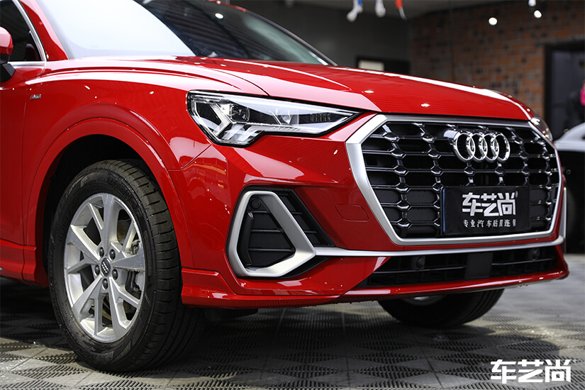 奥迪Q3选择同时装贴玻璃膜和隐形车衣，体现极致保护措施（16）