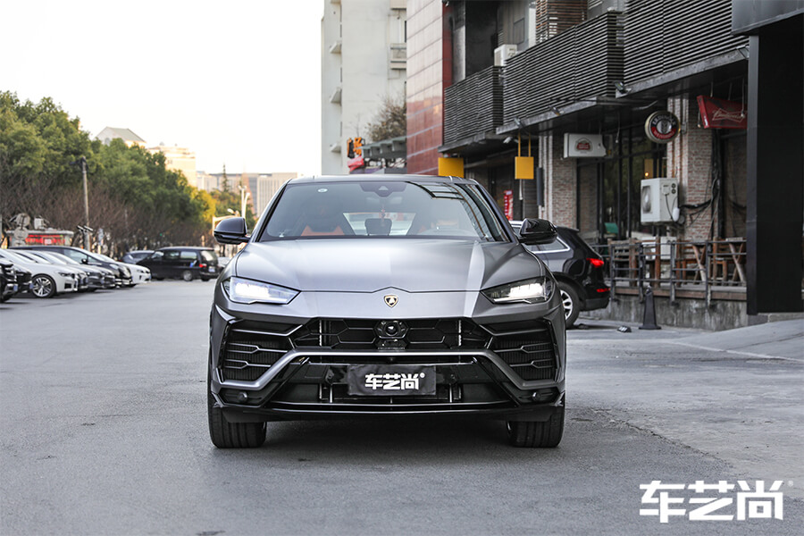 兰博基尼URUS装贴威固隐形车衣流程（28）