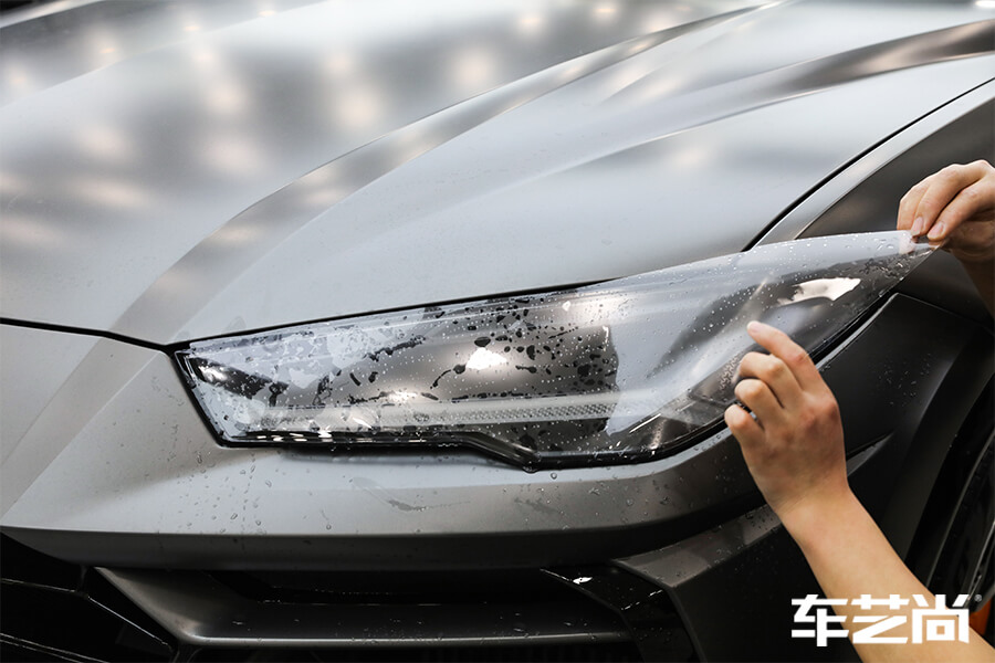 兰博基尼URUS装贴威固隐形车衣流程（6）