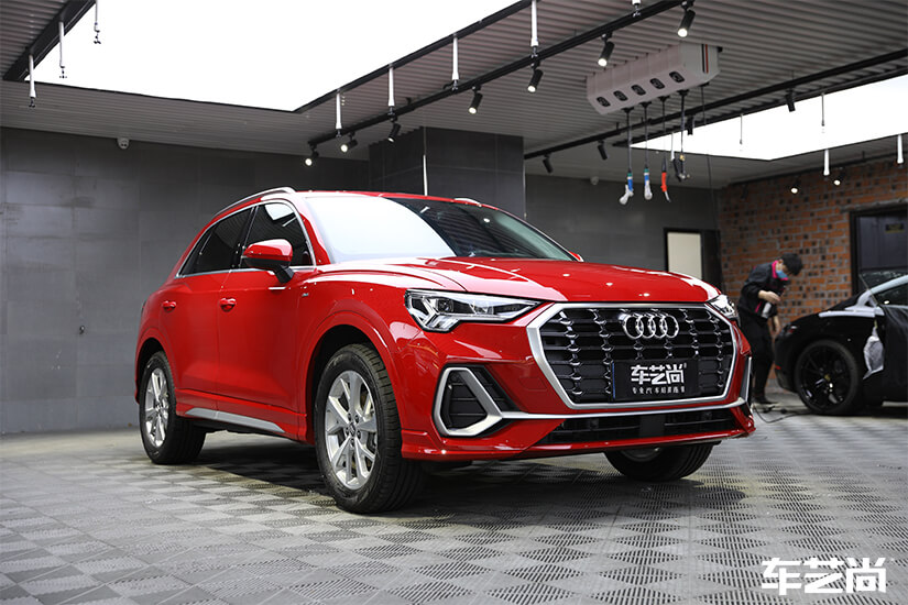 奥迪Q3选择同时装贴玻璃膜和隐形车衣，体现极致保护措施（17）