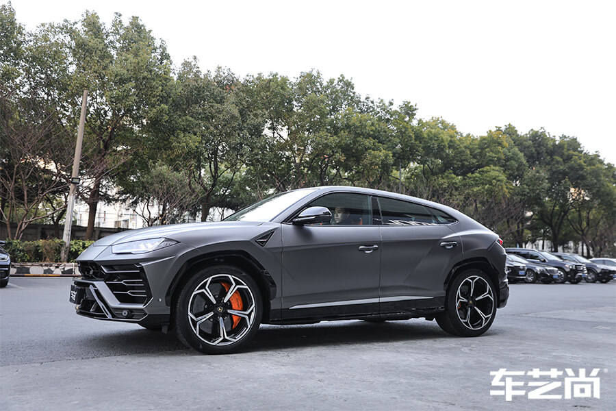 兰博基尼URUS装贴威固隐形车衣流程（31）