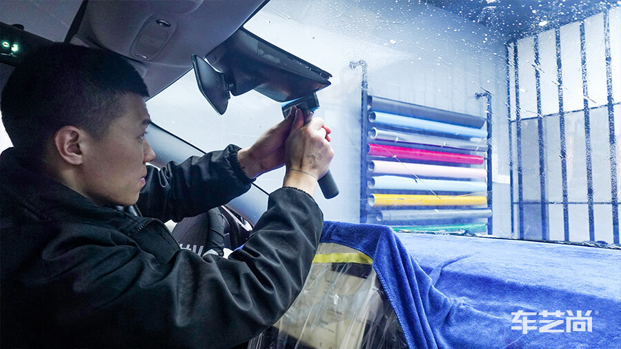 特斯拉Model 3选择车艺尚施工威固隔热膜施工案例（7）