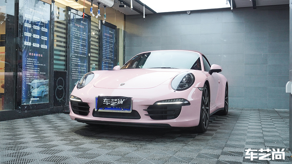 保时捷911装贴威固隔热膜，施工流程展示（9）