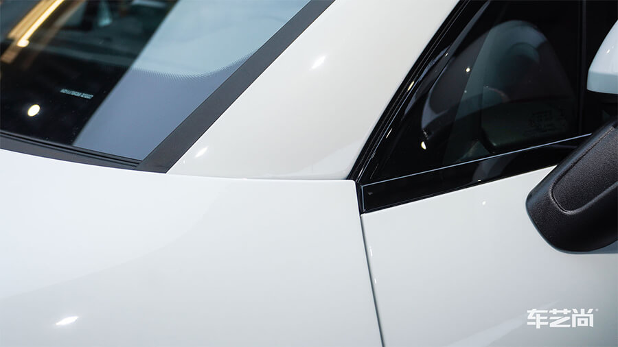 保时捷麦肯施工威固隐形车衣案例施工展示（7）