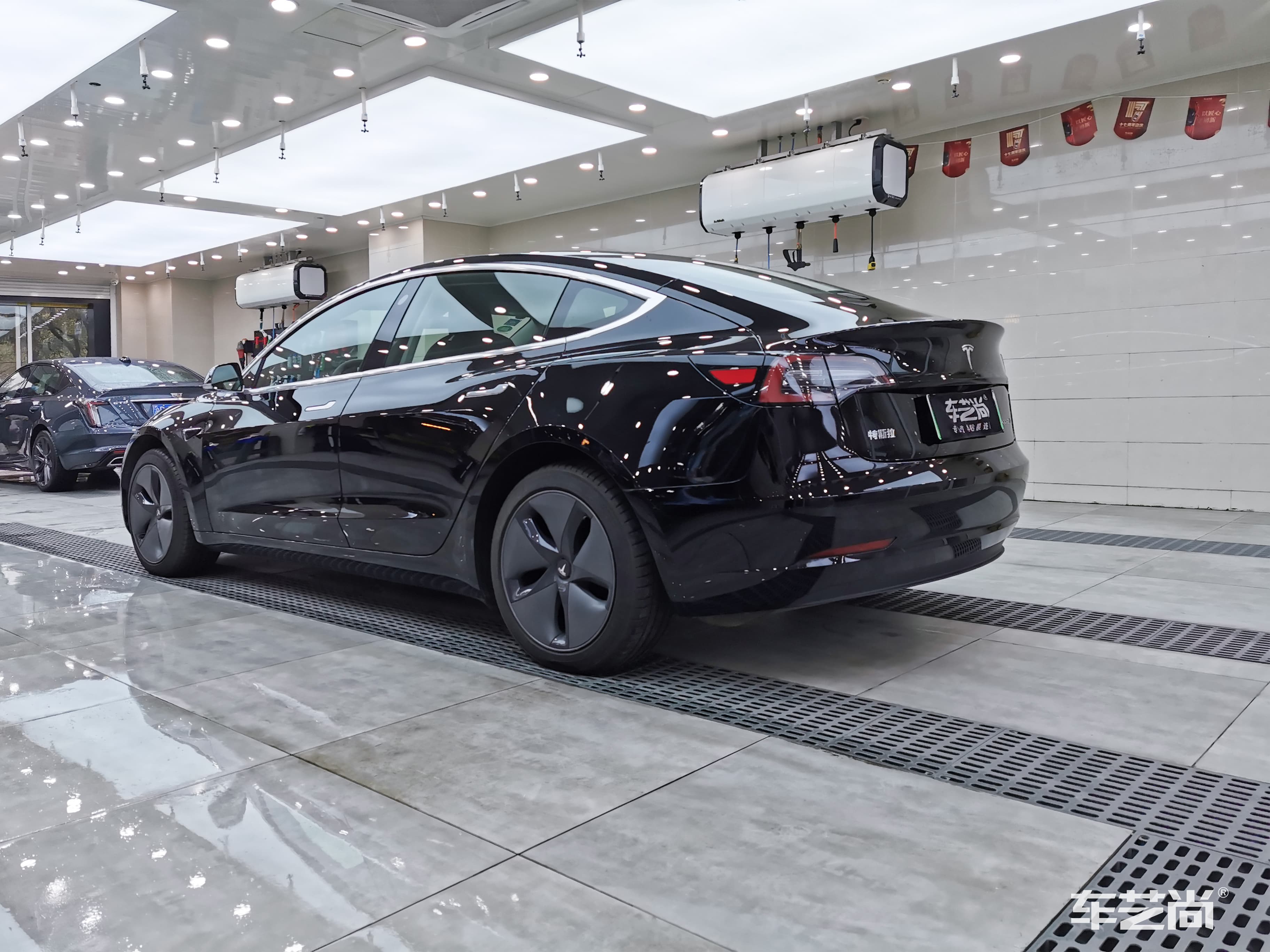 特斯拉Model 3 为什么会选择改色膜？