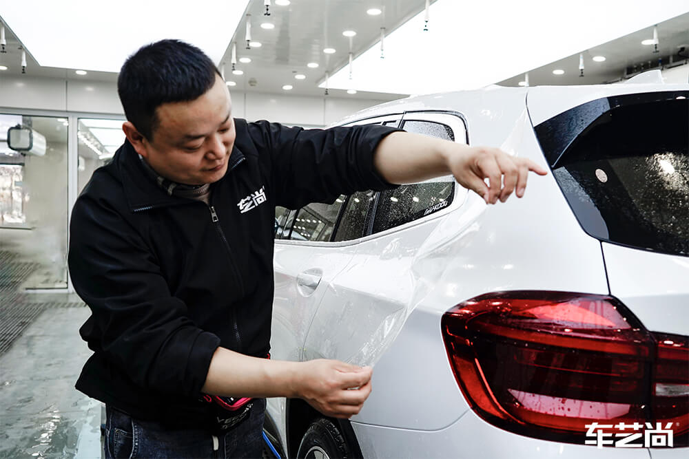宝马iX3装贴威固隐形车衣全车装贴，流程展示（5）