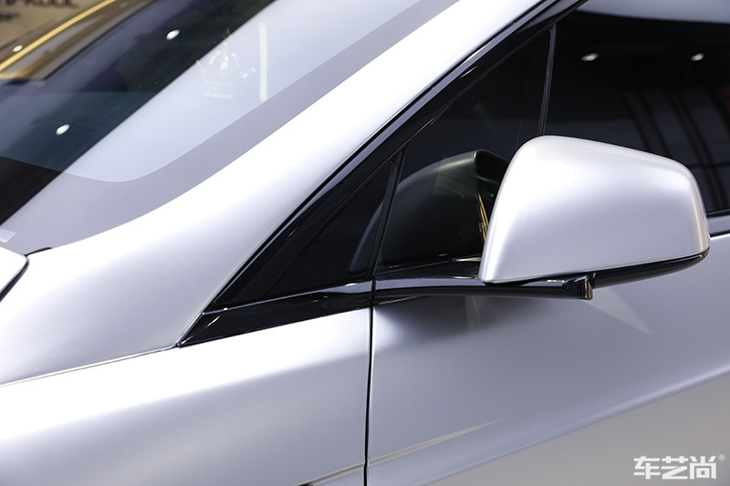 特斯拉改色电光金属银效果怎么样？（施工效果 图二）