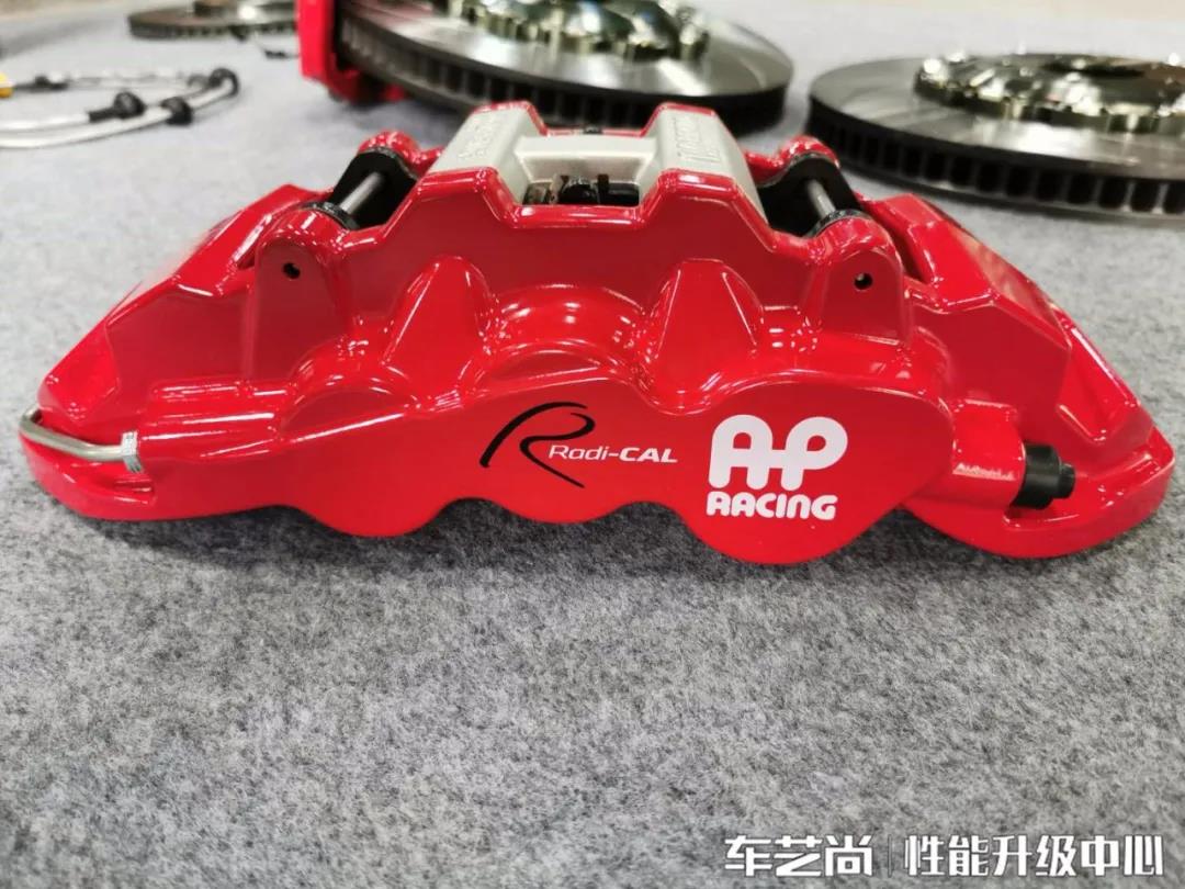 AP卡钳与布雷博刹车片刹车盘2
