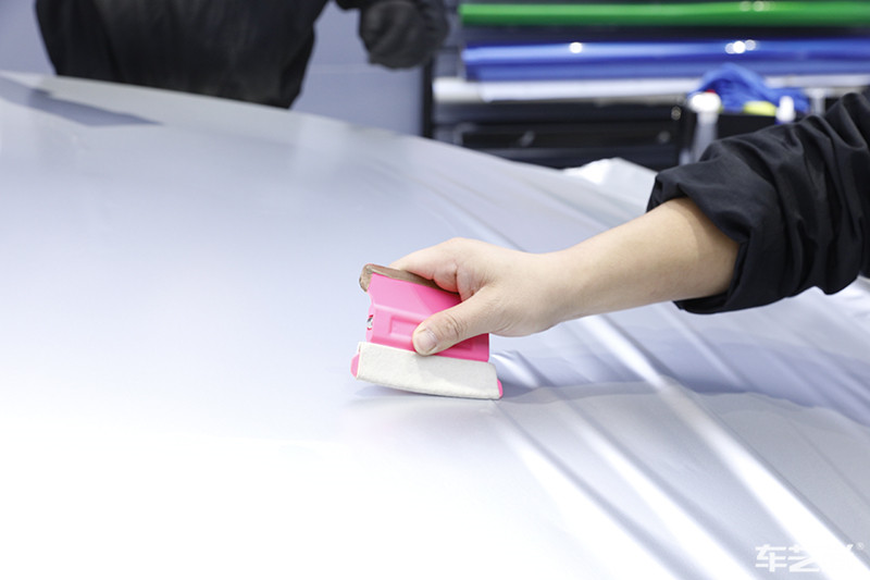 特斯拉改色电光金属银效果怎么样？（施工中 图二）