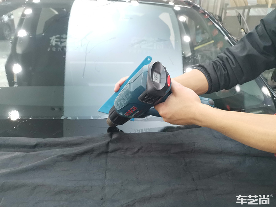 特斯拉Model 3施工威固隔热膜过程展示（图五）