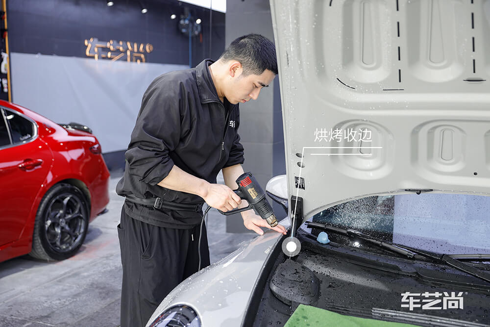 保时捷911施工威固漆面保护膜过程展示（图九）