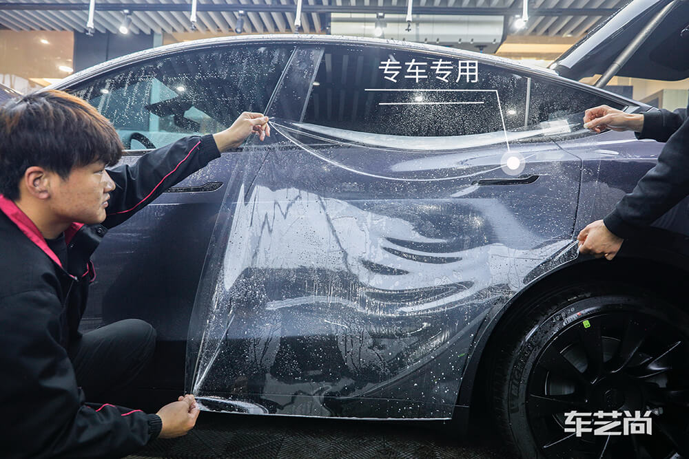 特斯拉Model Y施工威固漆面保护膜施工过程展示（图三）