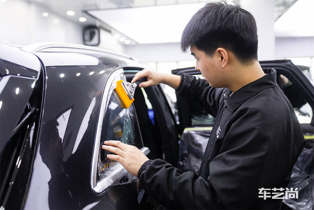 奔驰 GLC300L施工威固隔热膜案例展示（2）