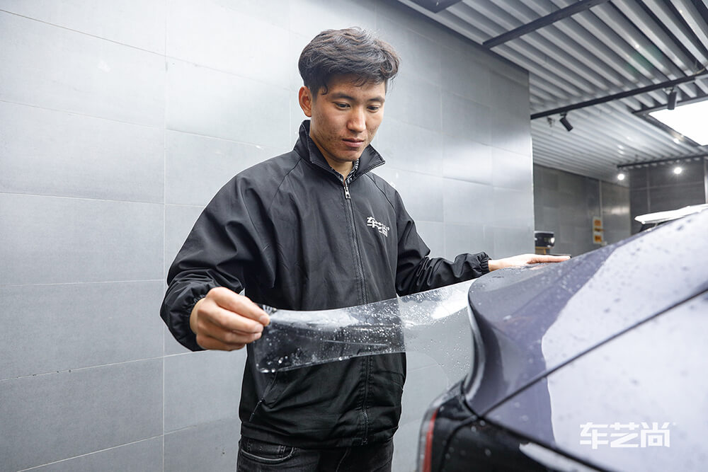 特斯拉Model Y施工威固漆面保护膜施工过程展示（图七）