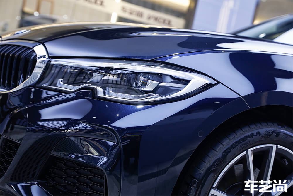 宝马3系装贴威固隐形车衣，施工流程展示（7）