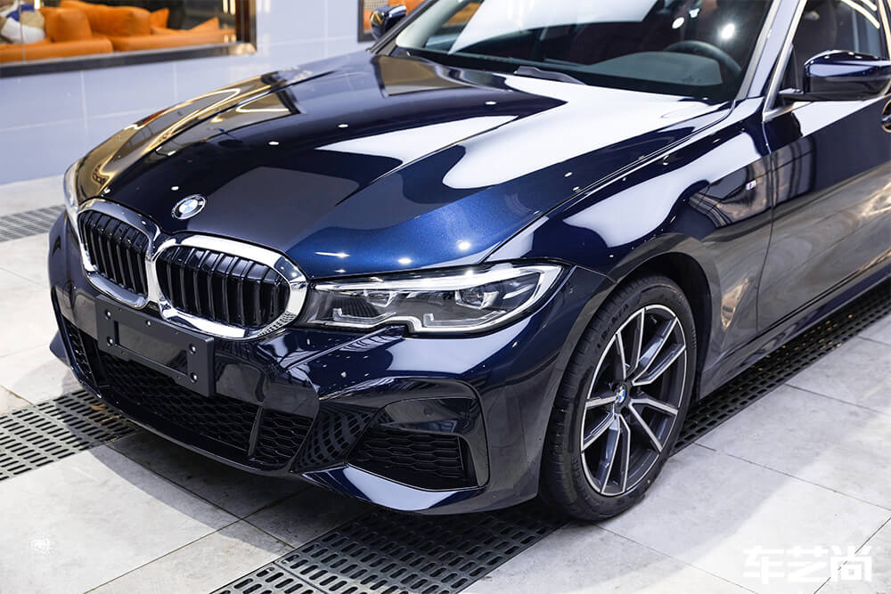 宝马3系装贴威固隐形车衣，施工流程展示（9）