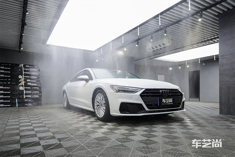奥迪A7 施工威固漆面保护膜过程及效果展示（图三）