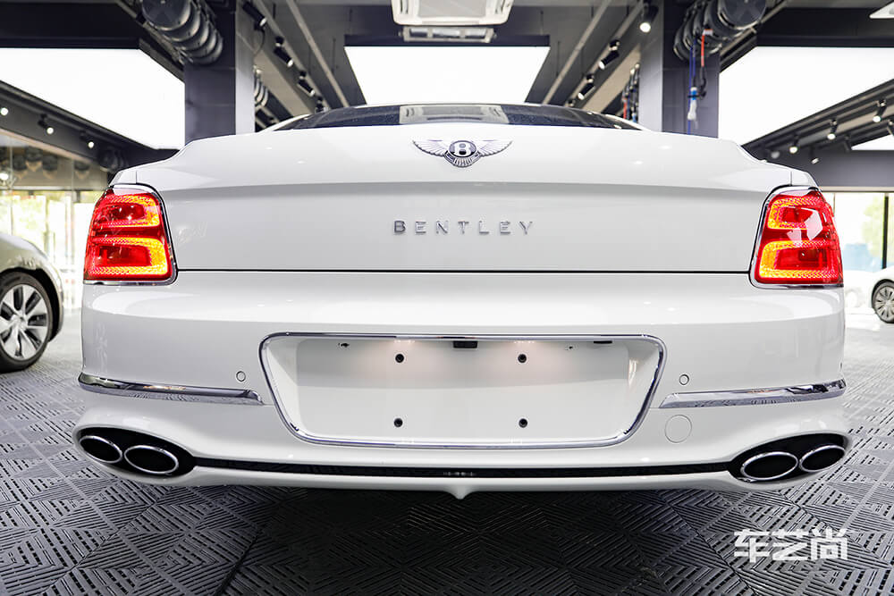 宾利飞驰施工威固漆面保护膜过程及效果展示（十九）